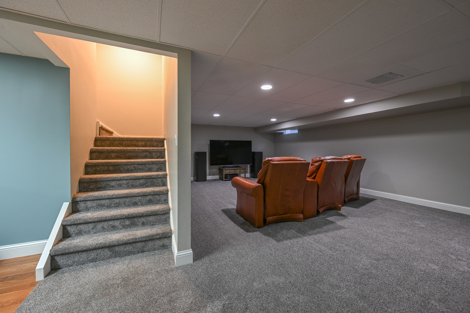 5N300 Powis Road, Wayne, IL 60184