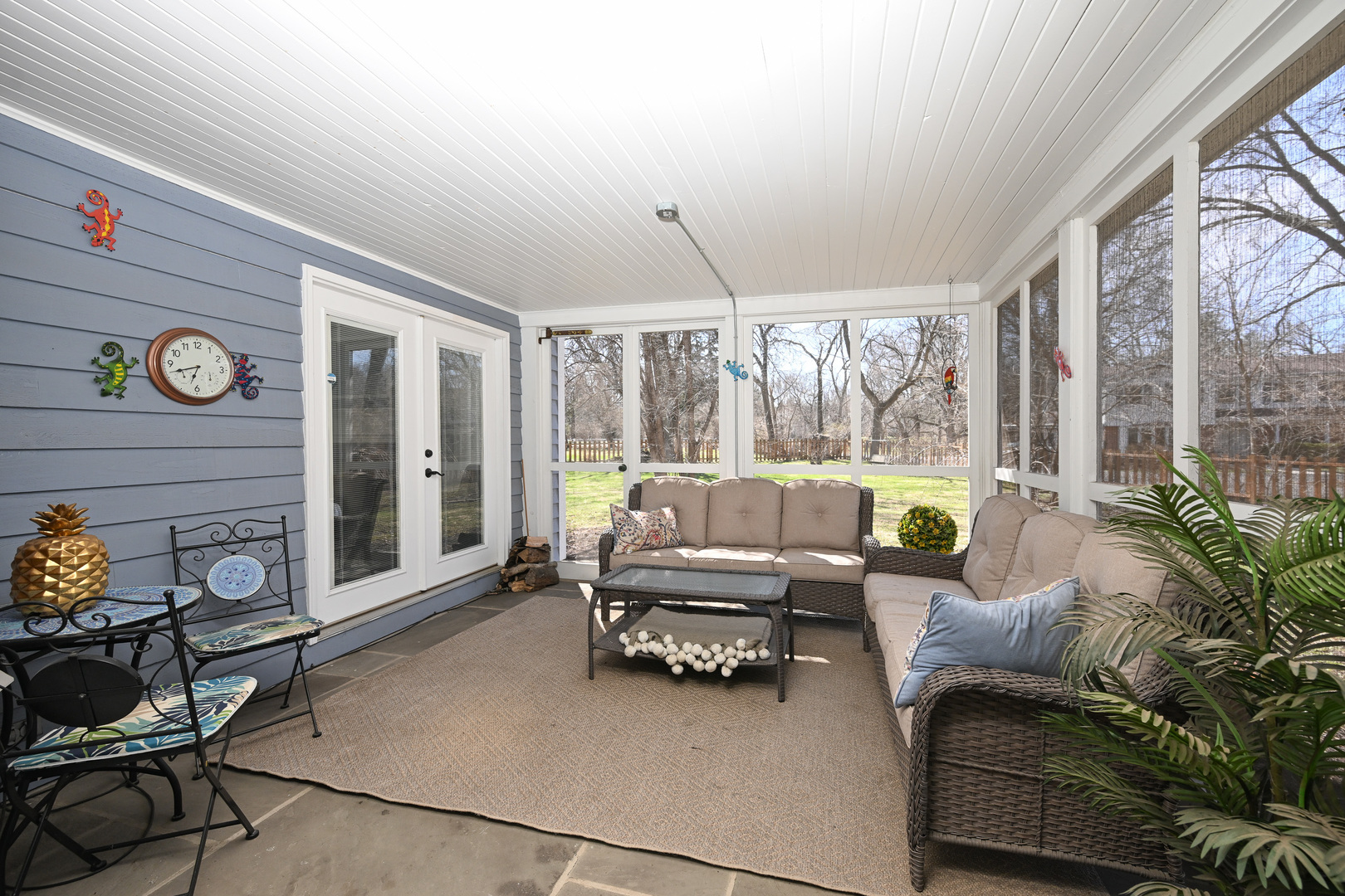 5N300 Powis Road, Wayne, IL 60184