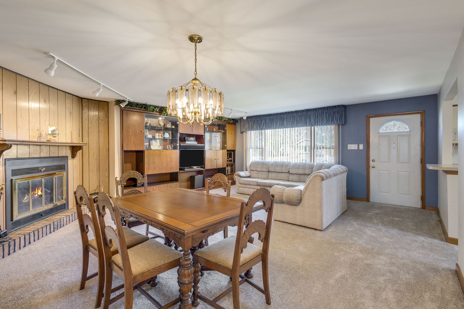 7331 W 114th Place, Worth, IL 60482