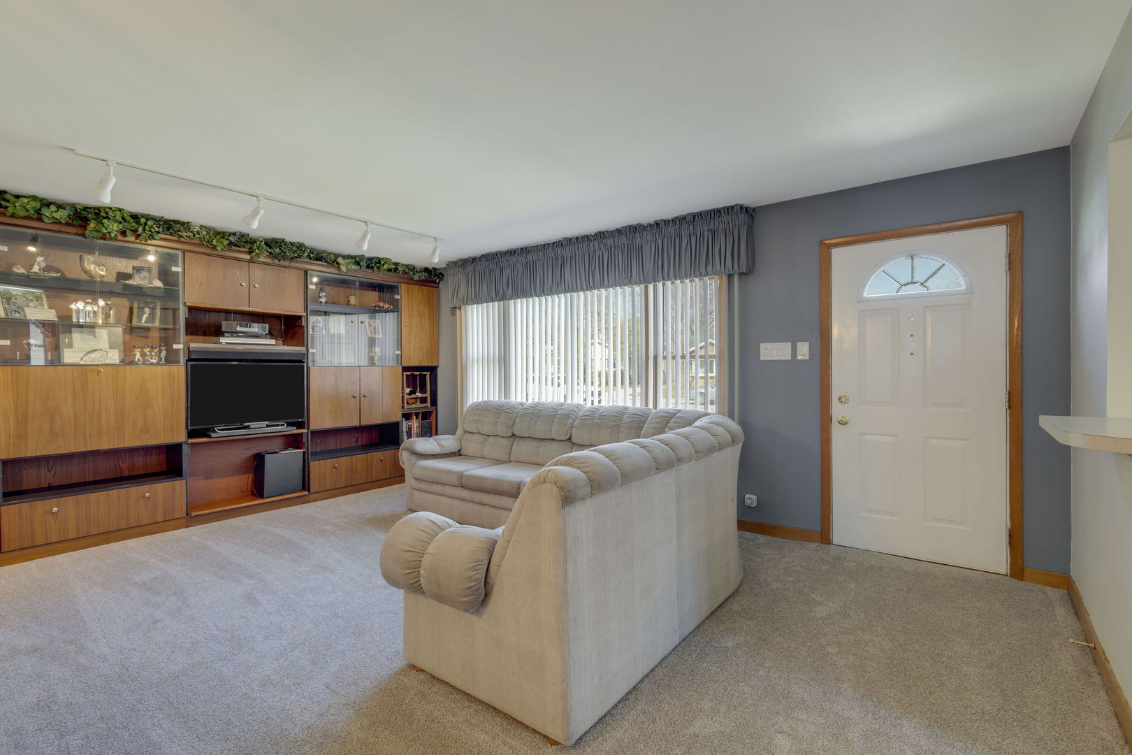 7331 W 114th Place, Worth, IL 60482