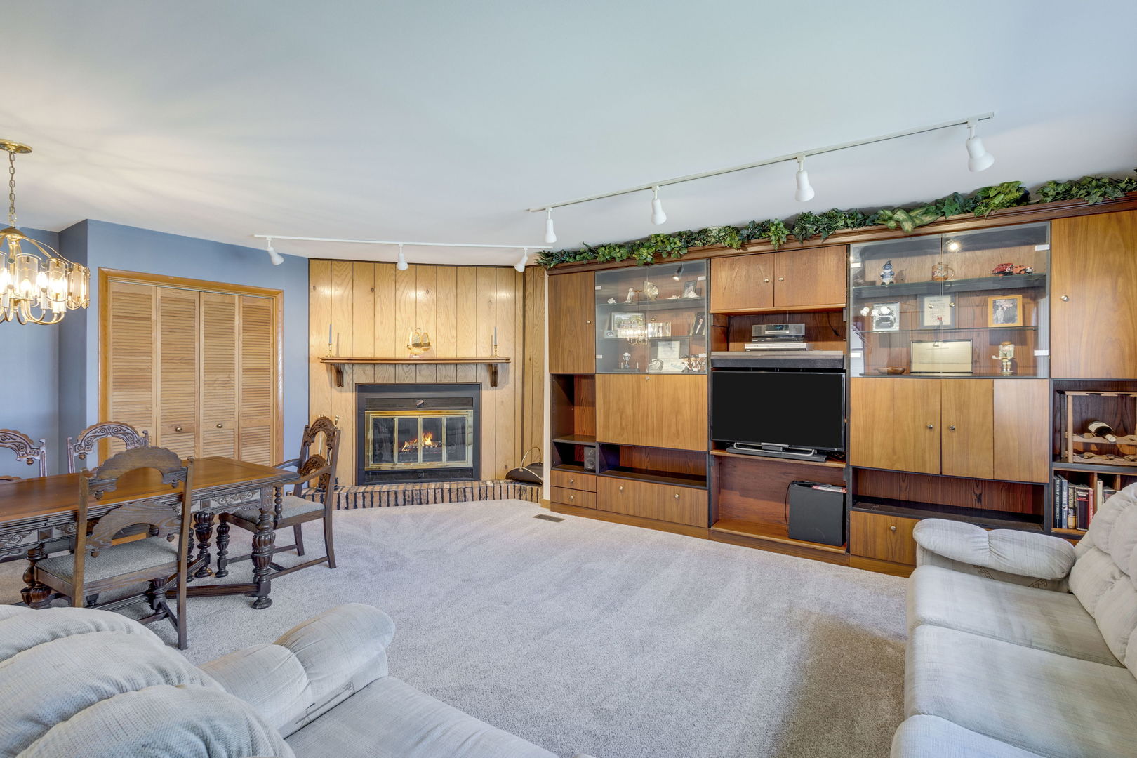 7331 W 114th Place, Worth, IL 60482