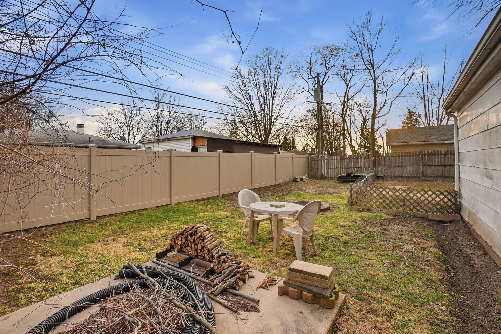 2212 W Capri Avenue, Joliet, IL 60436