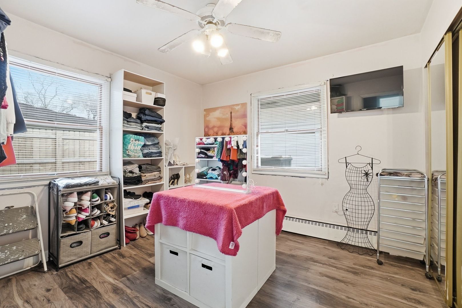 2212 W Capri Avenue, Joliet, IL 60436