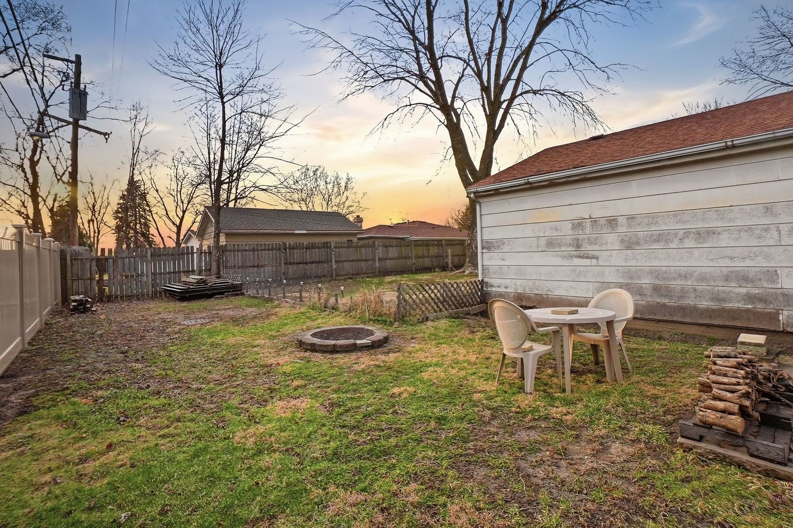 2212 W Capri Avenue, Joliet, IL 60436