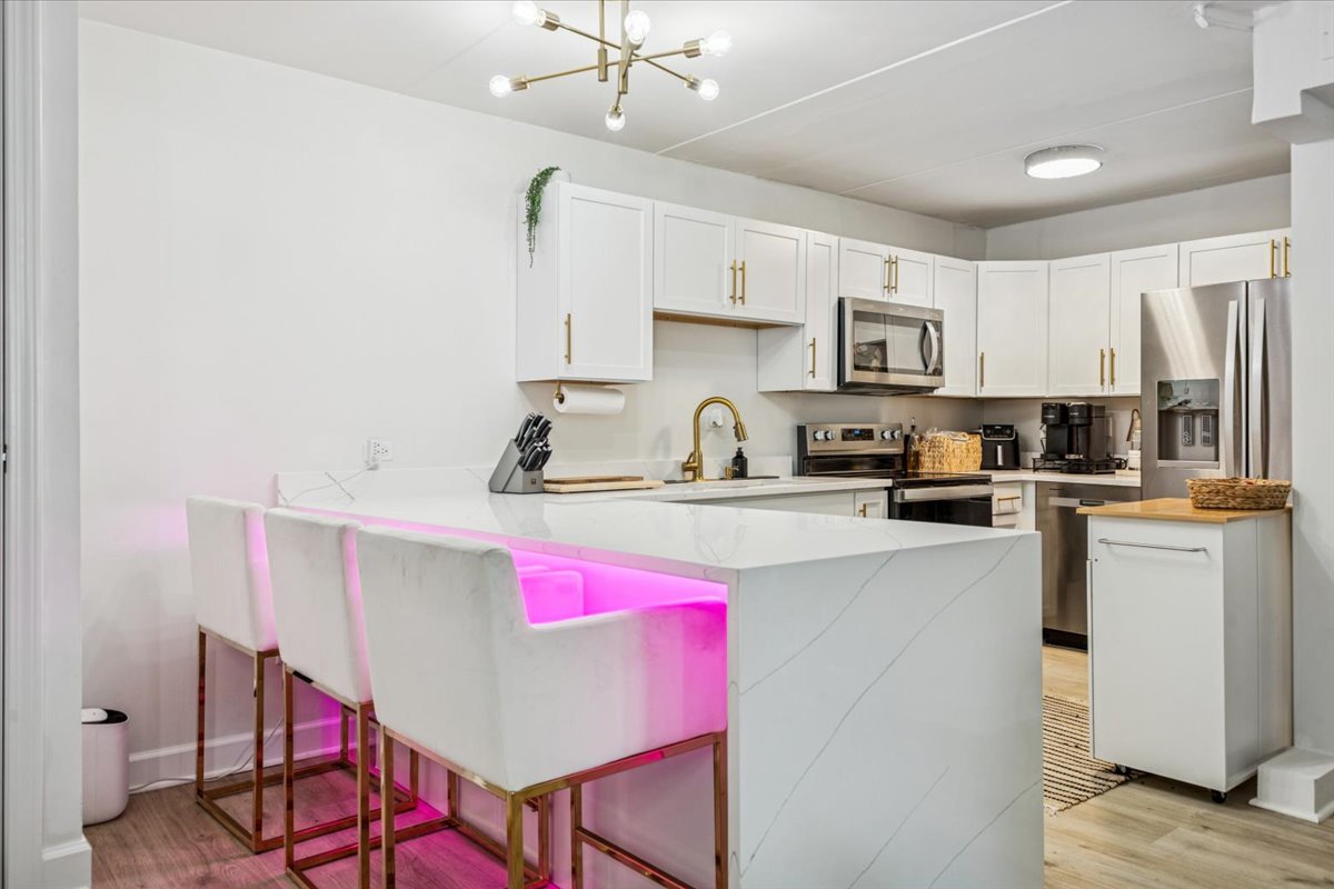 13933 James Drive #816, Crestwood, IL 60418