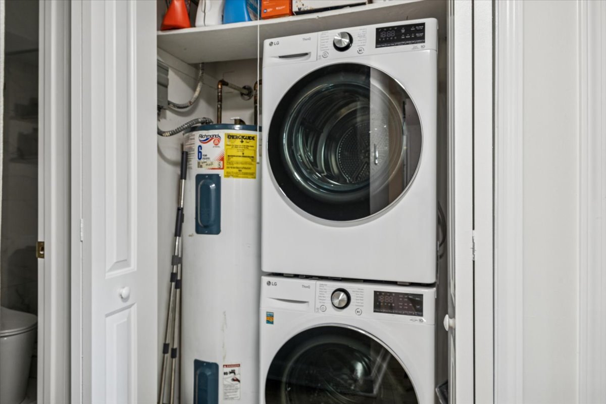 13933 James Drive #816, Crestwood, IL 60418