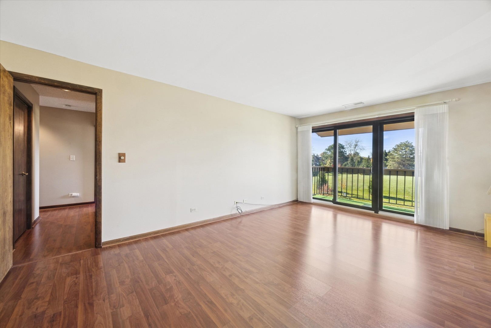 7990 Garfield Avenue #14-3, Burr Ridge, IL 60527