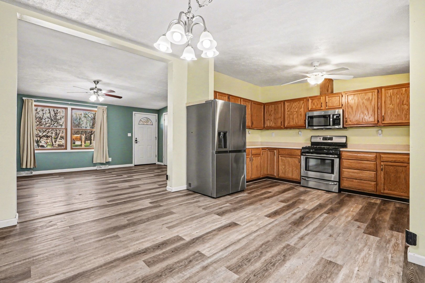 285 E 1st Street, Braidwood, IL 60408