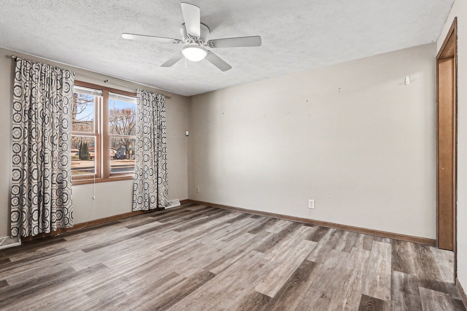 285 E 1st Street, Braidwood, IL 60408