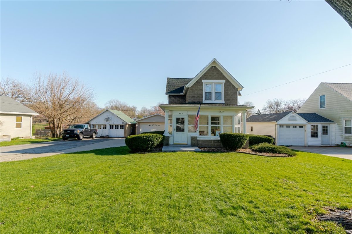 502 W Cruger Avenue, Eureka, IL 61530