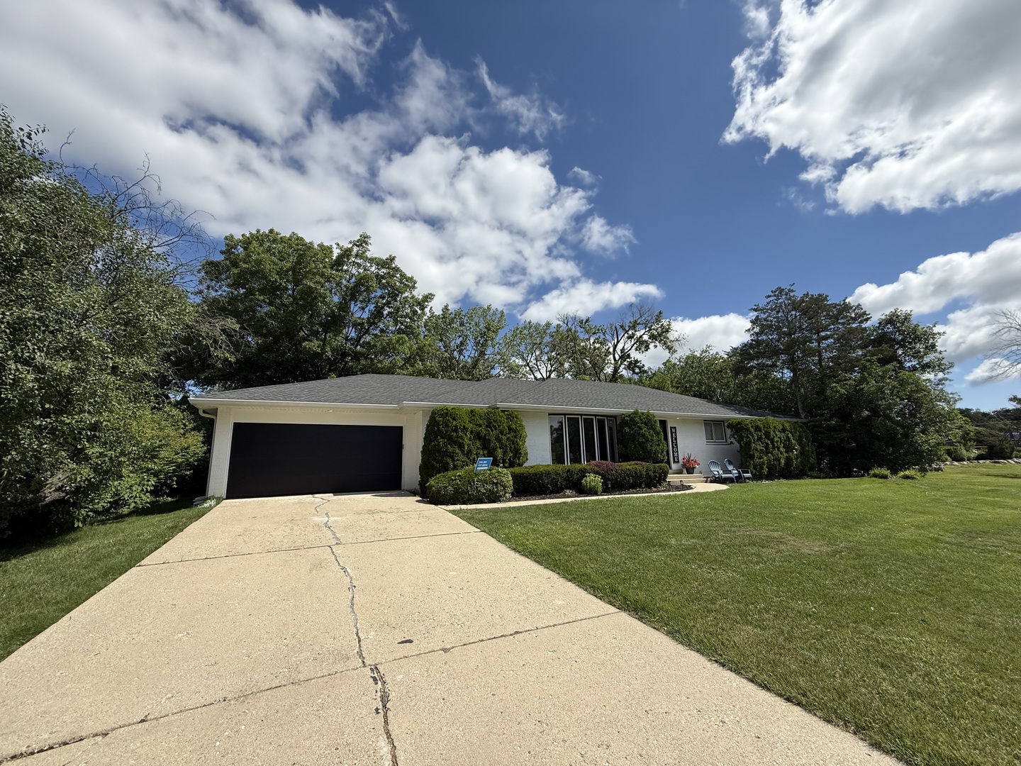 4 Yorkshire Drive, Lincolnshire, IL 60069