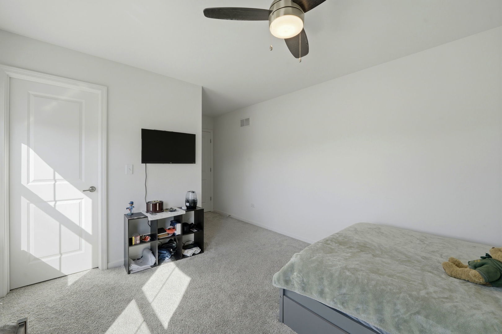 8515 Rosehall Drive, Joliet, IL 60431