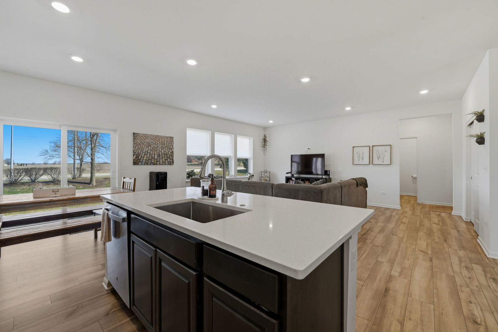 8515 Rosehall Drive, Joliet, IL 60431