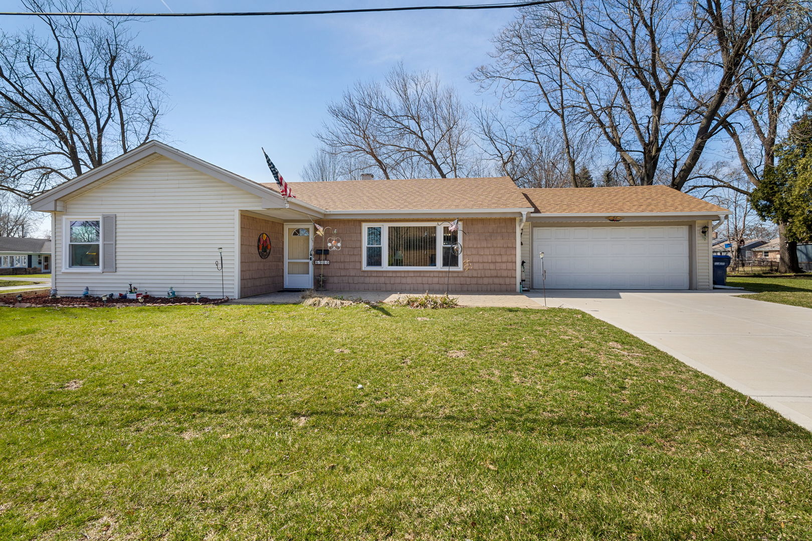 6900 W 112th Street, Worth, IL 60482