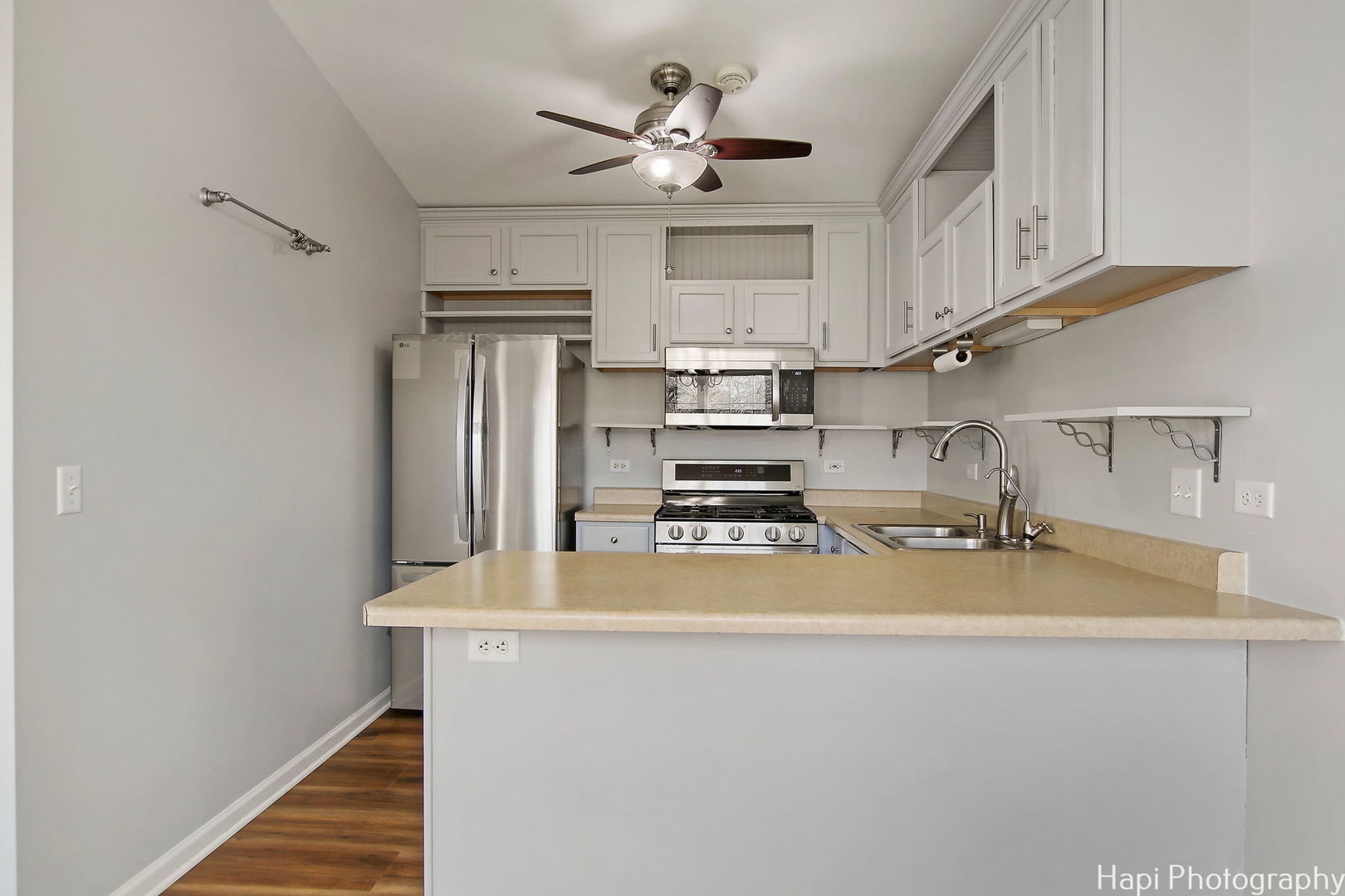 Round Lake Beach, IL 60073