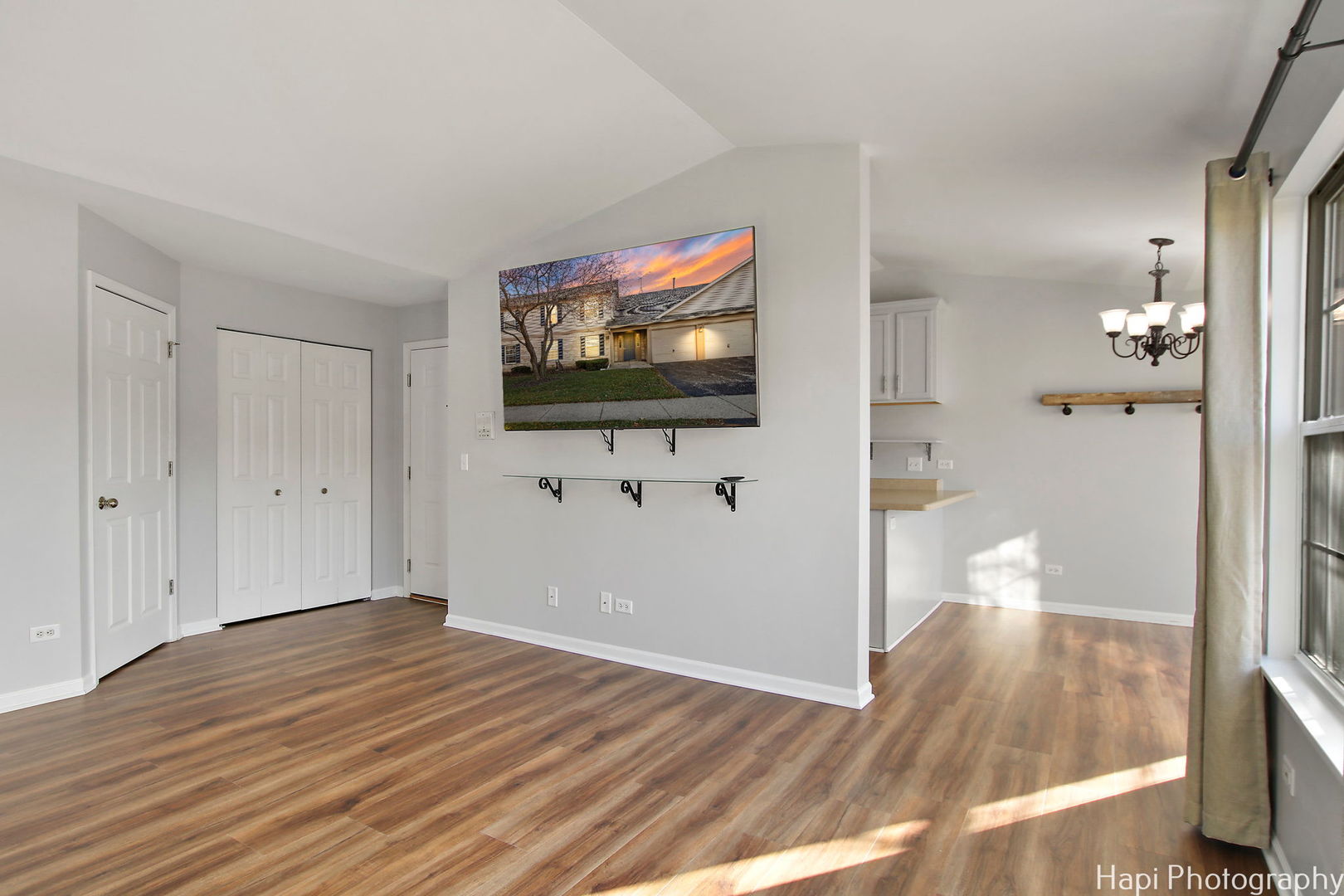 Round Lake Beach, IL 60073