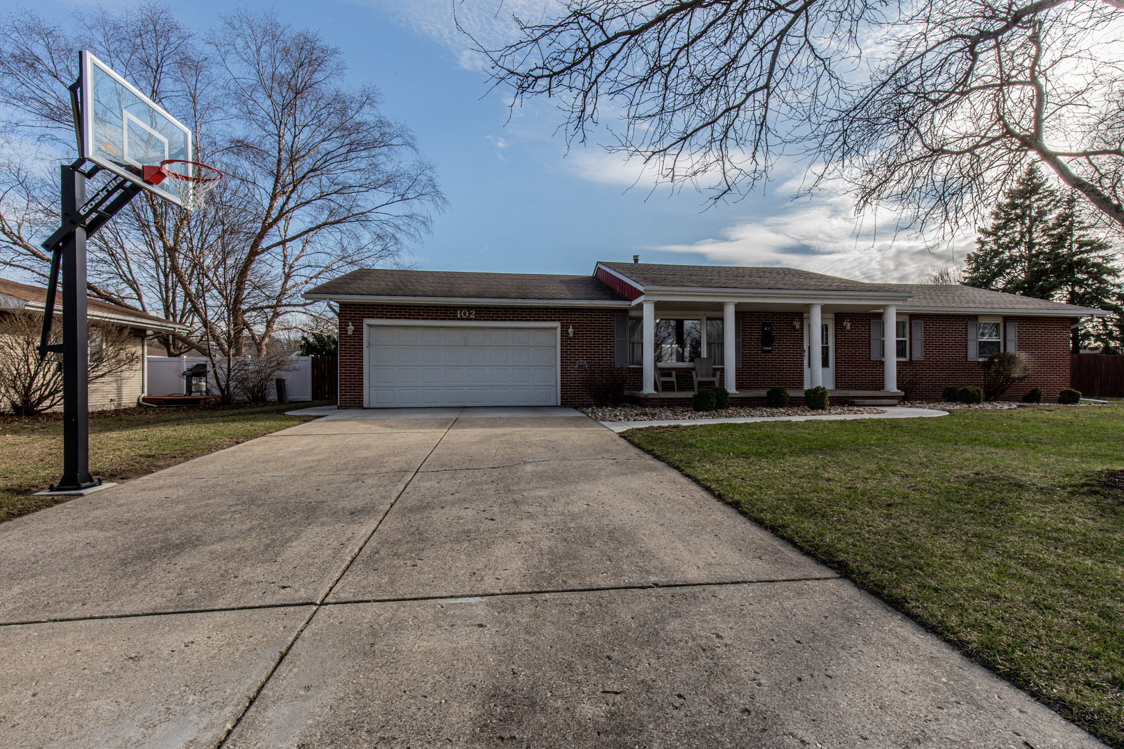102 RAVEN Court, Morris, IL 60450