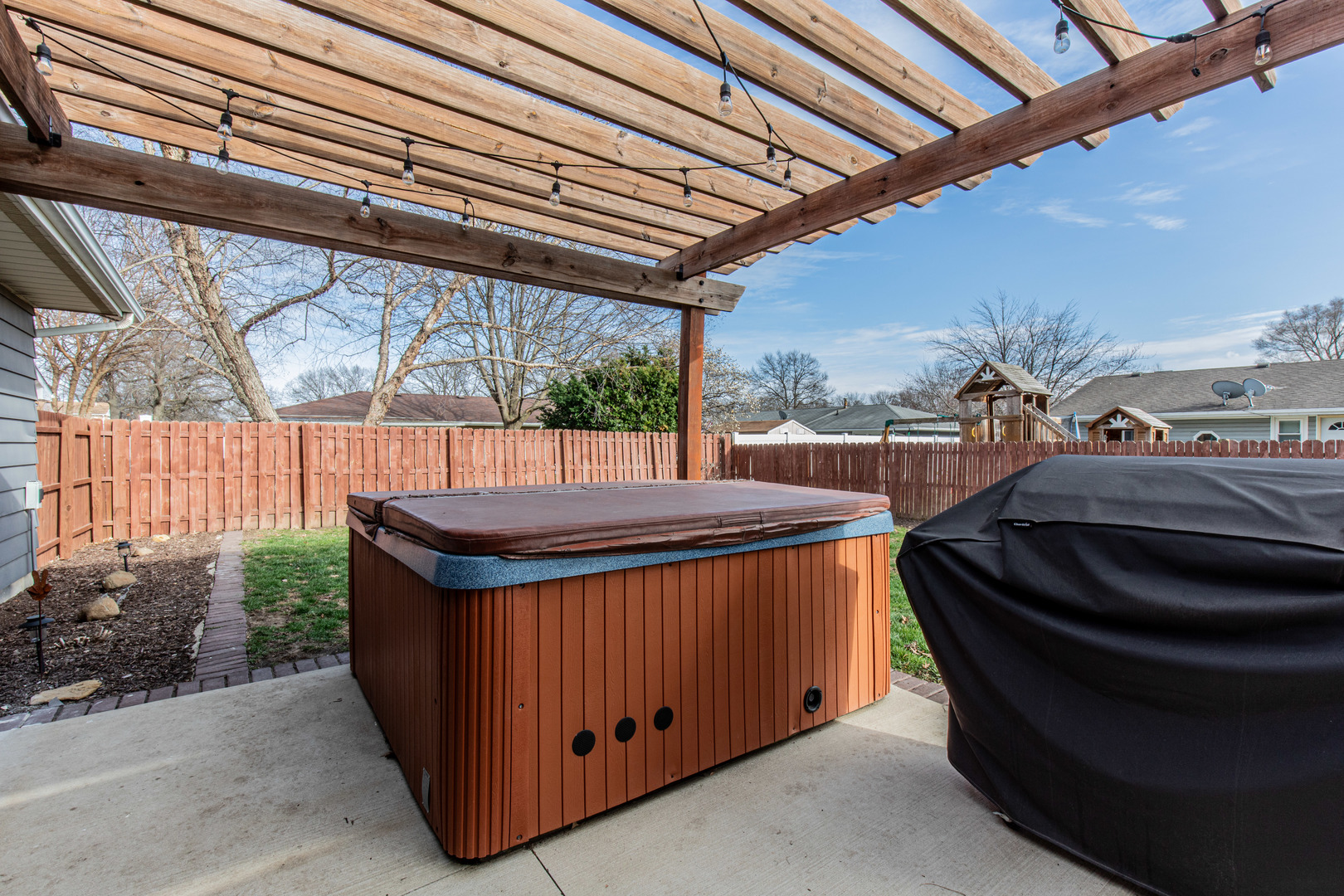 102 RAVEN Court, Morris, IL 60450