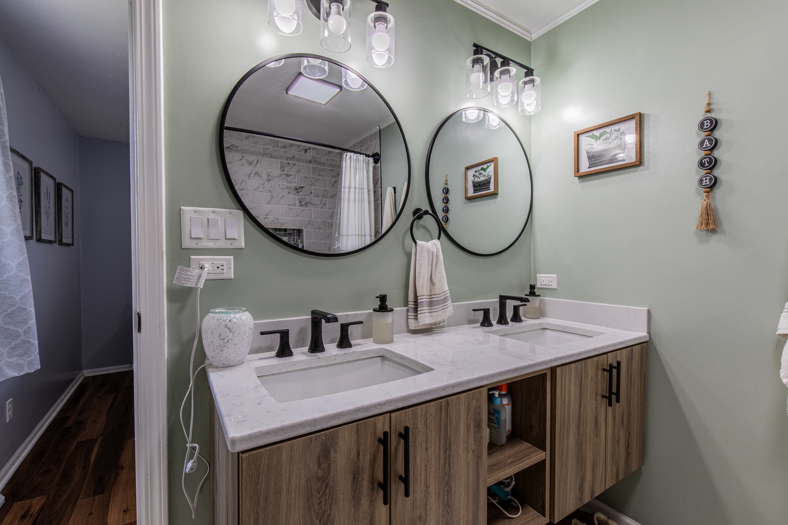 102 RAVEN Court, Morris, IL 60450