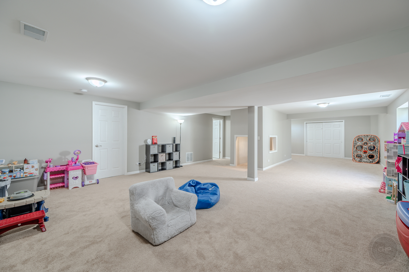 313 Monument Road, Elgin, IL 60124