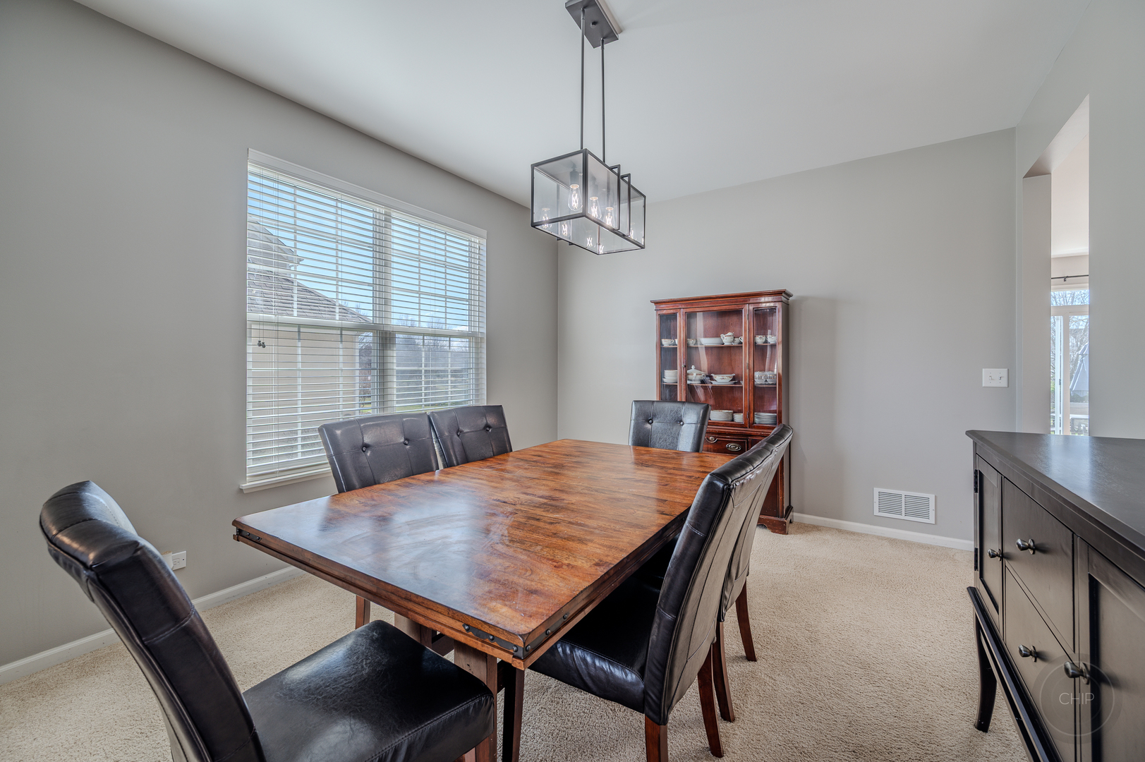 313 Monument Road, Elgin, IL 60124