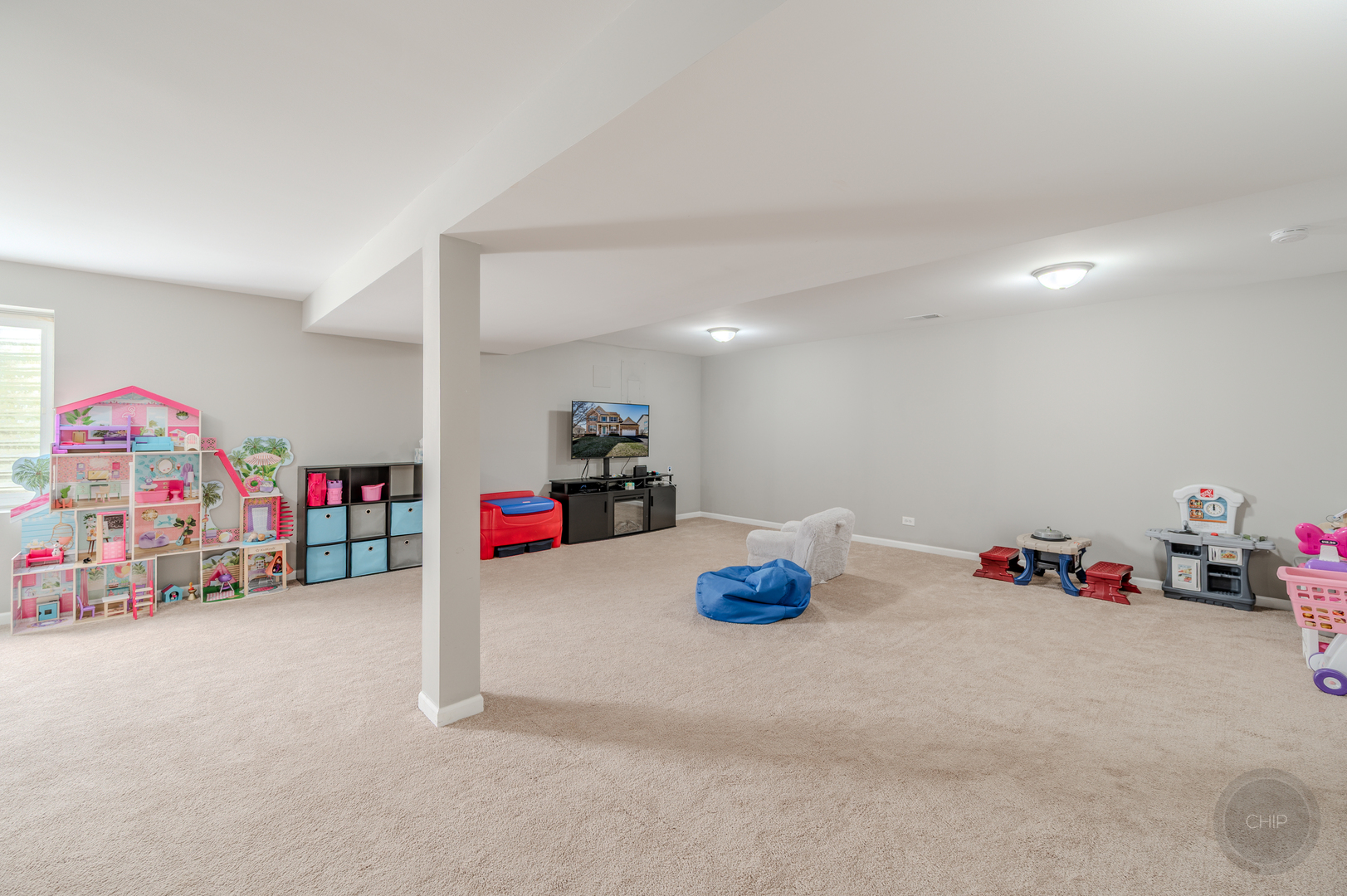 313 Monument Road, Elgin, IL 60124