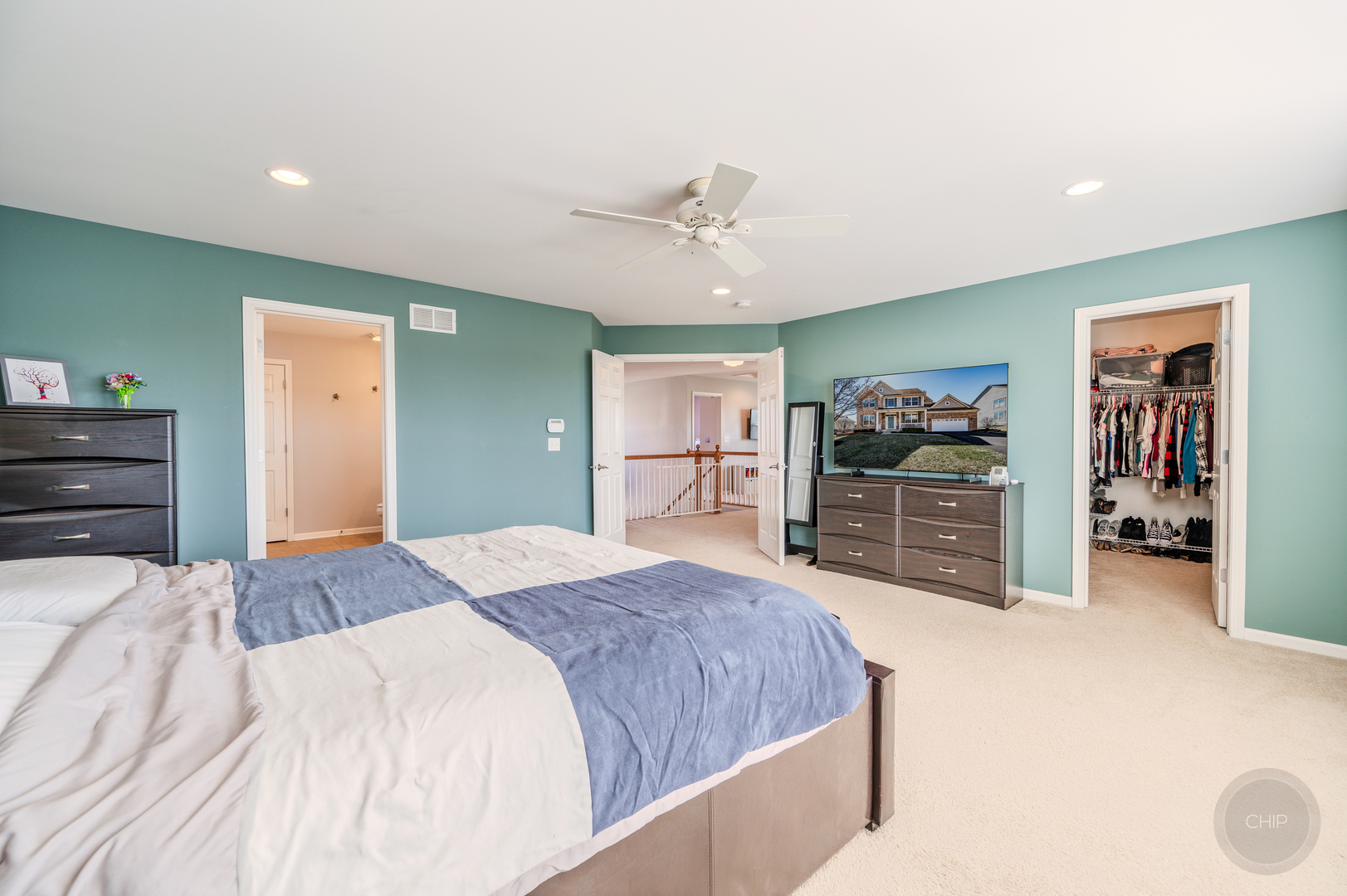 313 Monument Road, Elgin, IL 60124