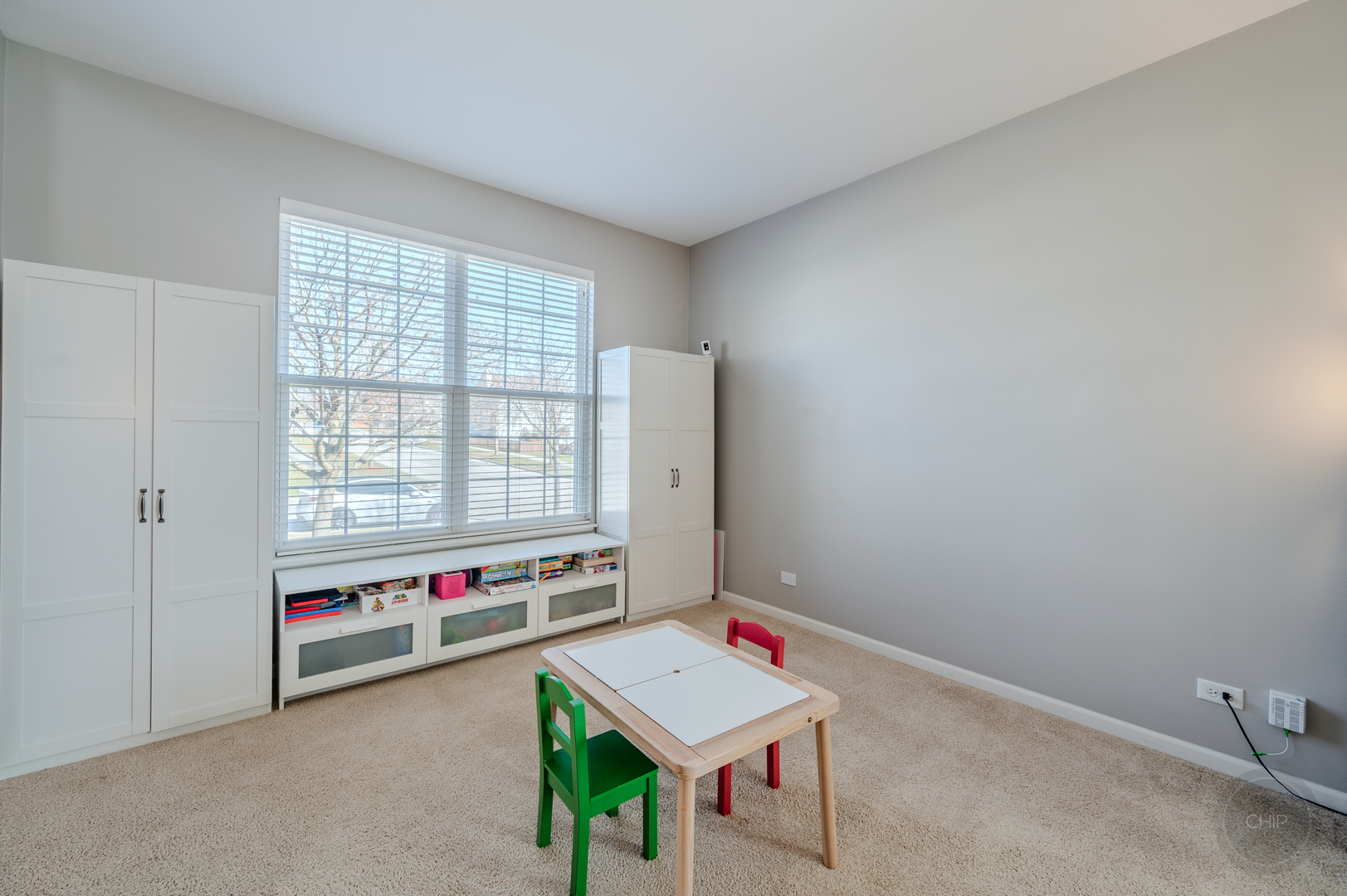 313 Monument Road, Elgin, IL 60124