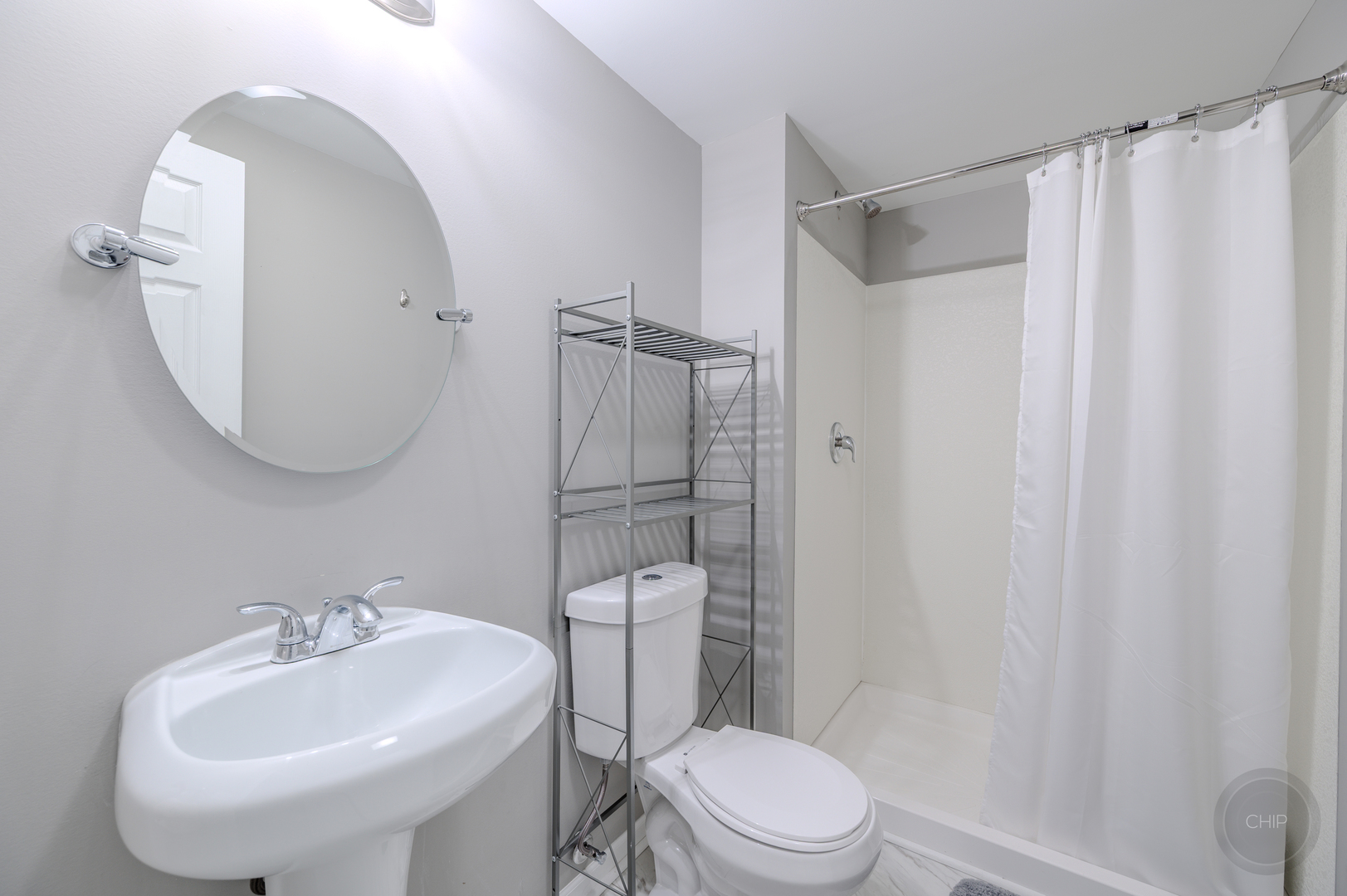 313 Monument Road, Elgin, IL 60124