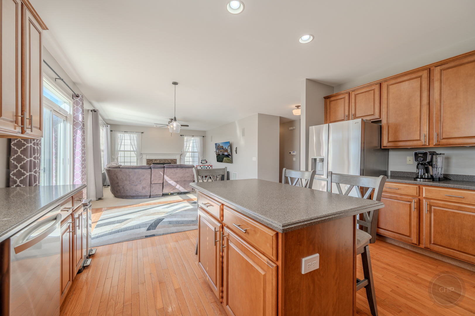 313 Monument Road, Elgin, IL 60124