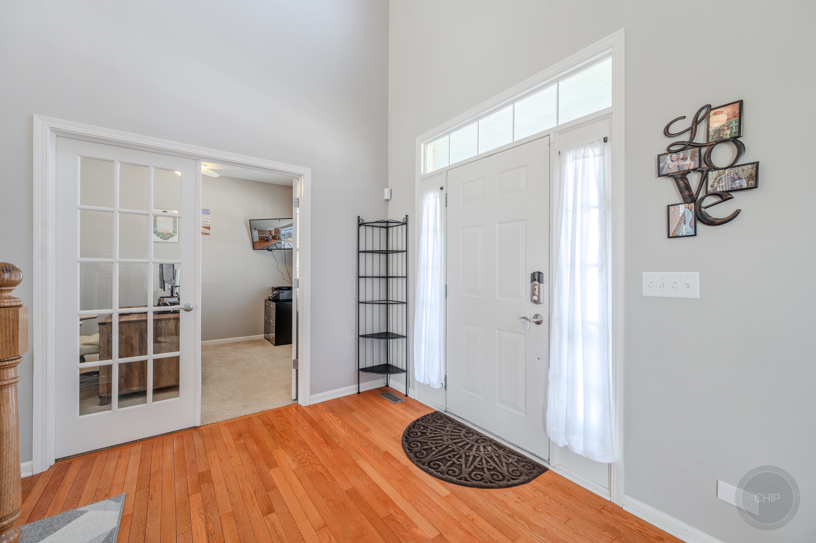 313 Monument Road, Elgin, IL 60124