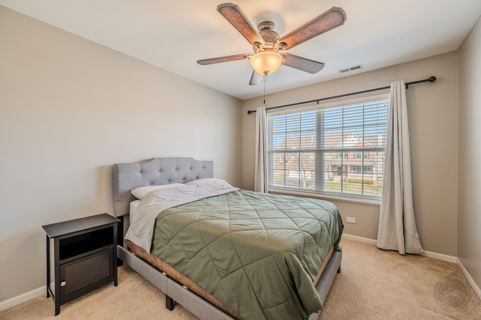 313 Monument Road, Elgin, IL 60124