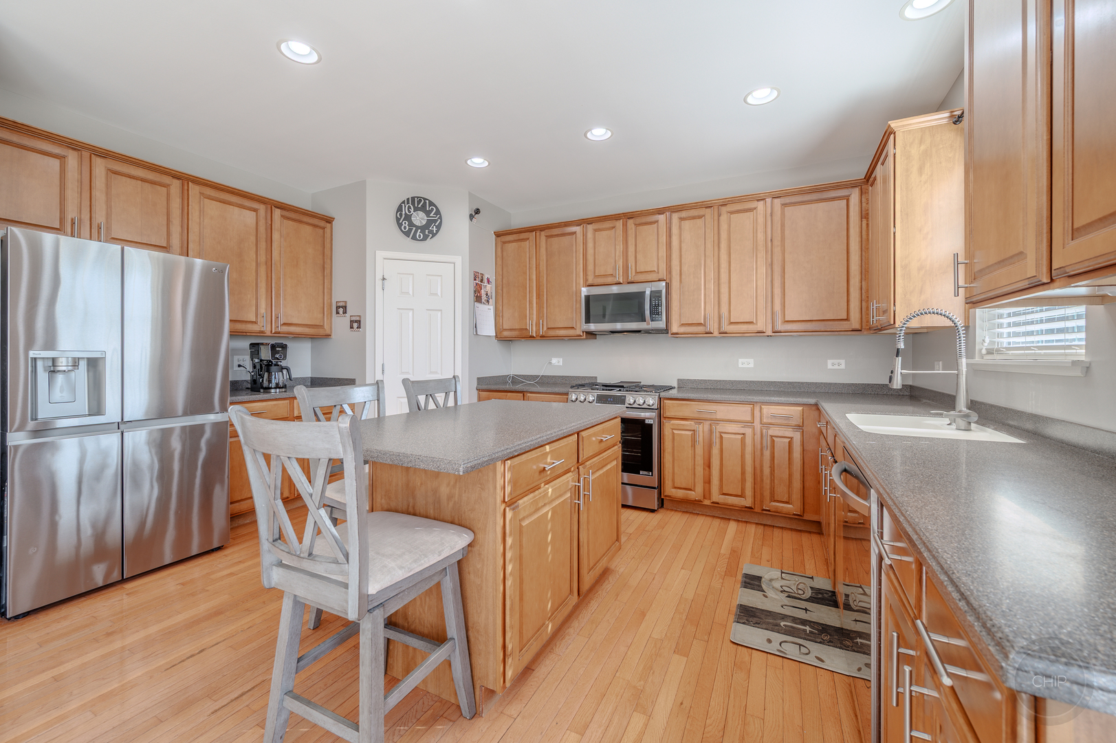 313 Monument Road, Elgin, IL 60124