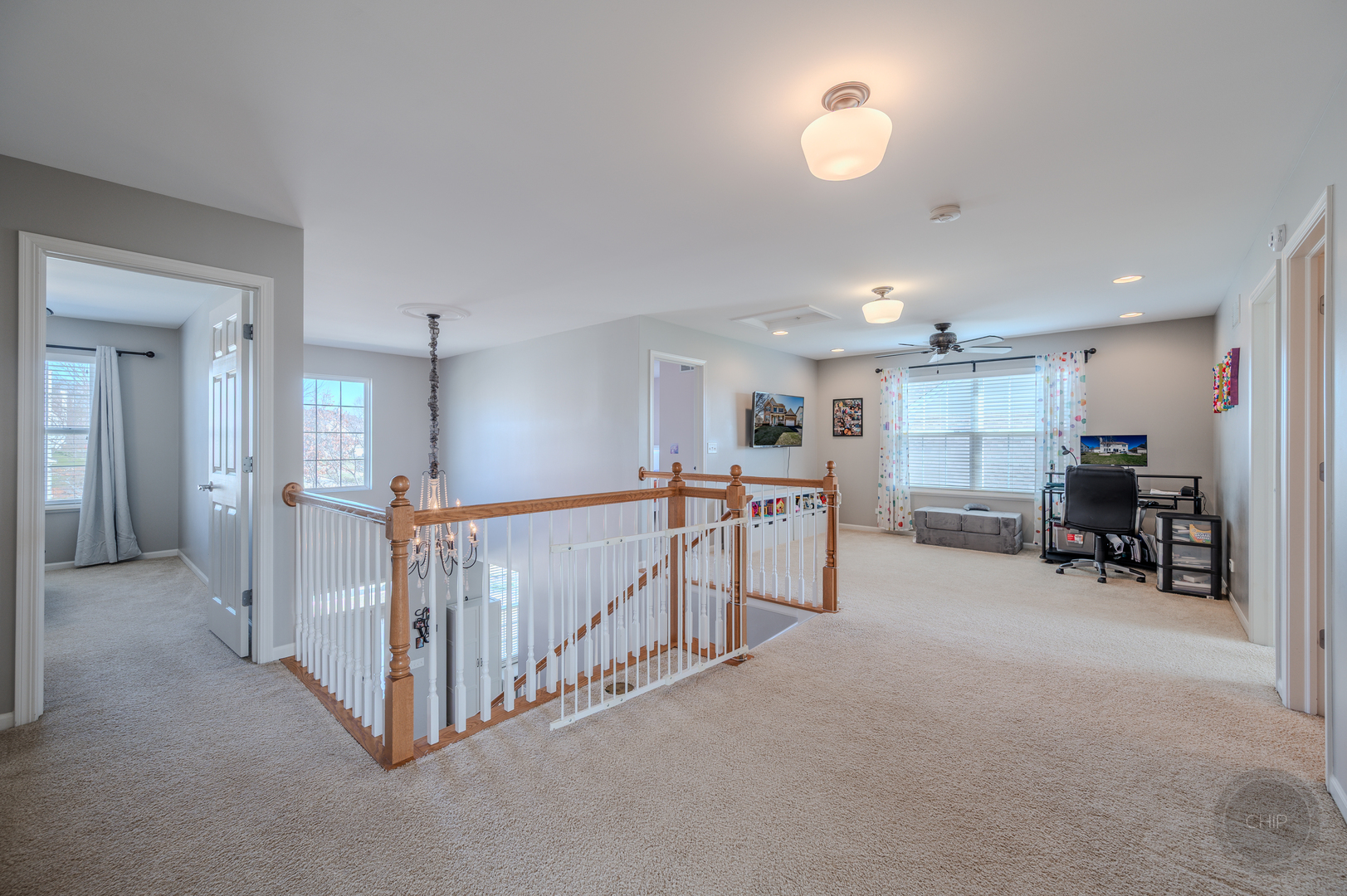 313 Monument Road, Elgin, IL 60124