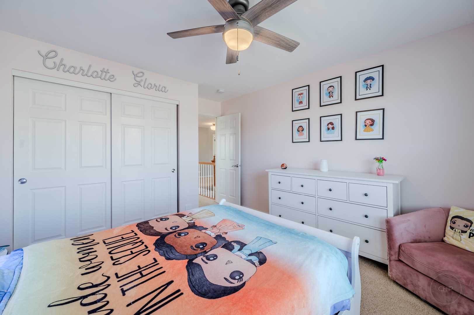 313 Monument Road, Elgin, IL 60124