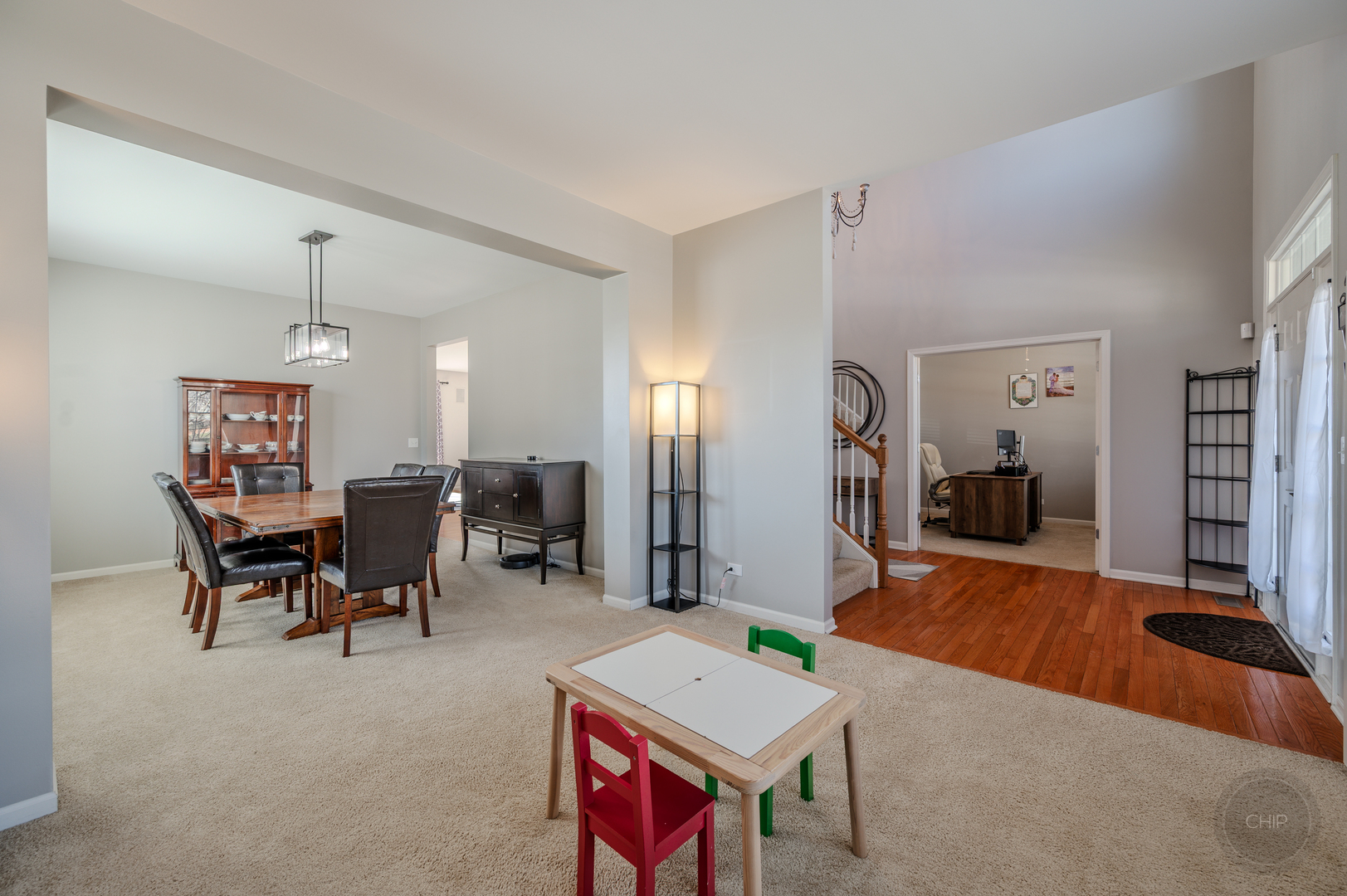 313 Monument Road, Elgin, IL 60124