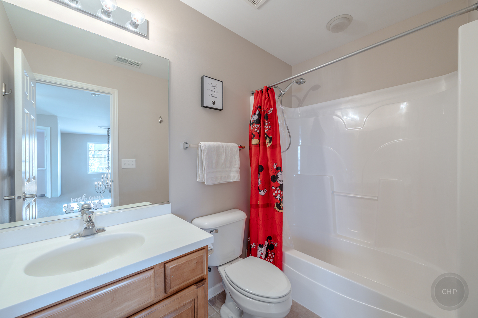 313 Monument Road, Elgin, IL 60124