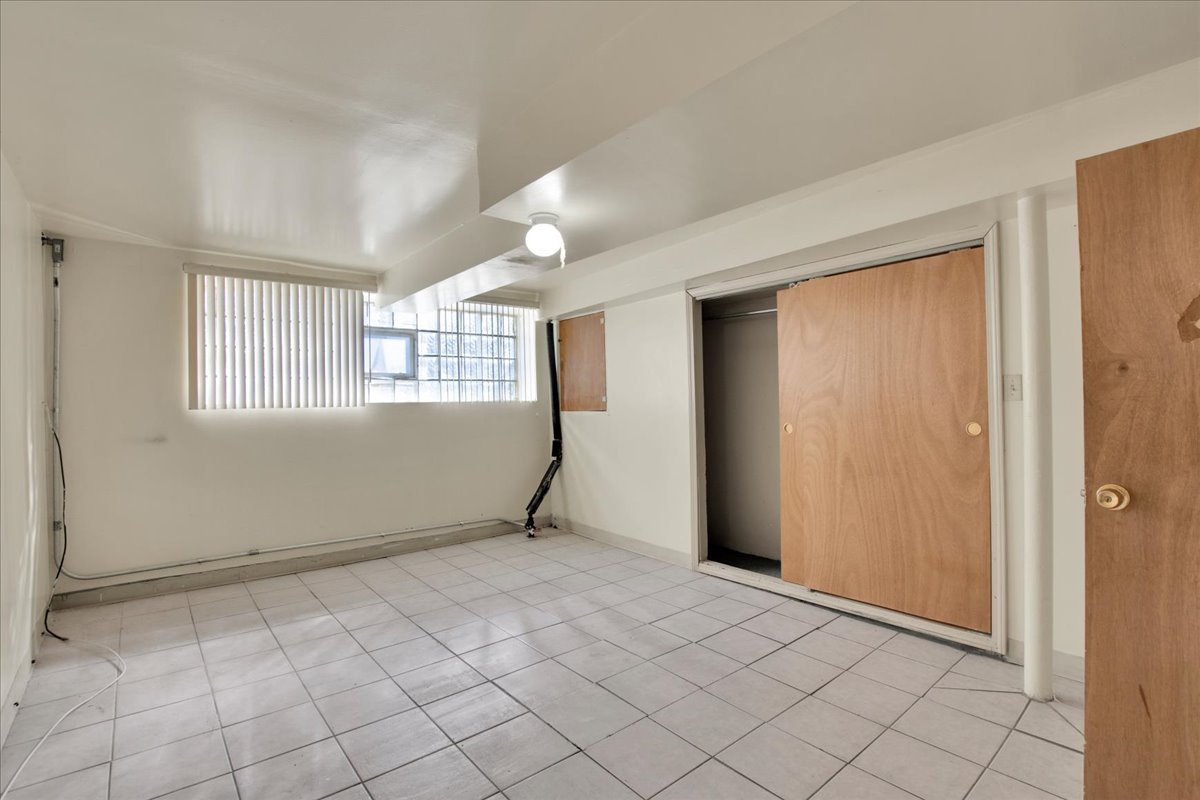 1640 N Linder Avenue, Chicago, IL 60639