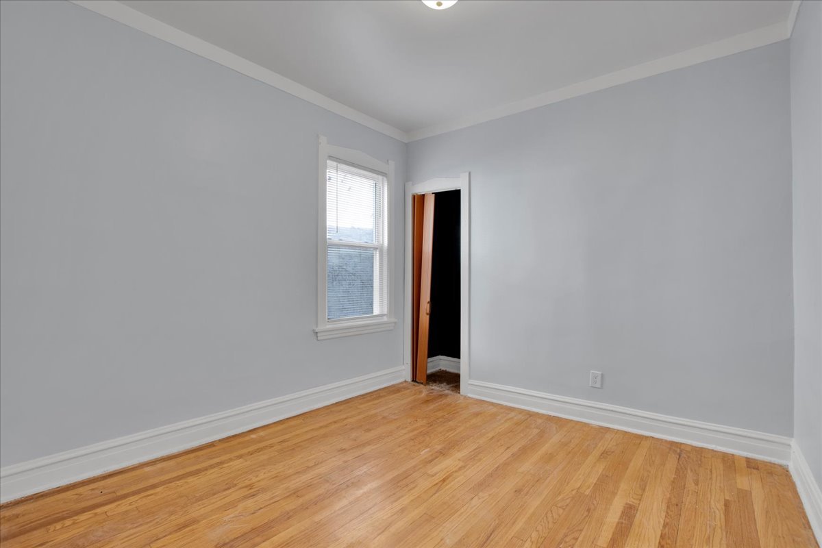 1640 N Linder Avenue, Chicago, IL 60639