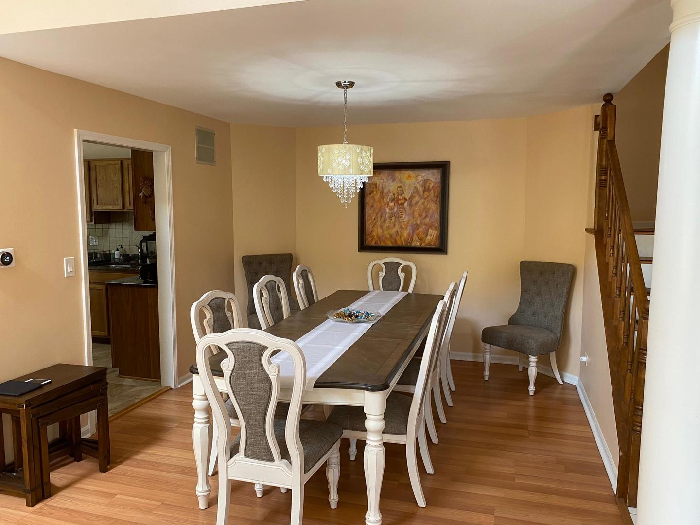 950 Sweetflower Drive, Hoffman Estates, IL 60169