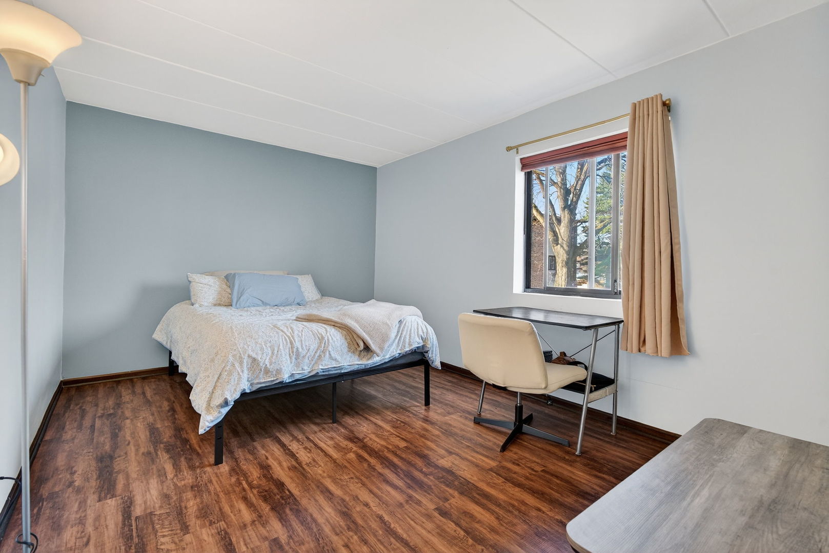 14015 Laramie Avenue #316, Crestwood, IL 60418