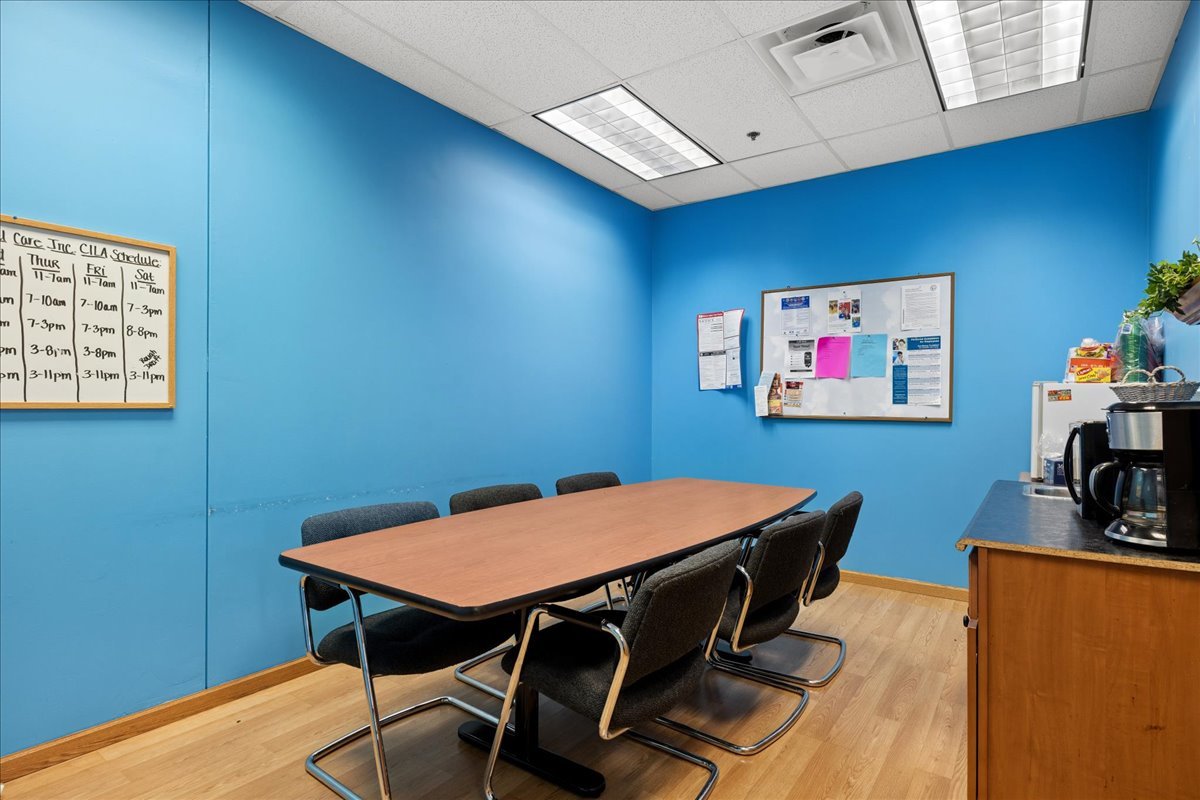 800 E Woodfield Road #117, Schaumburg, IL 60173