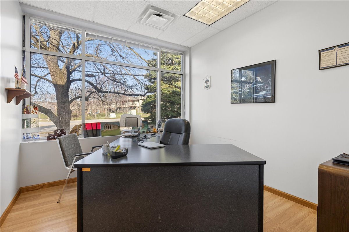 800 E Woodfield Road #117, Schaumburg, IL 60173