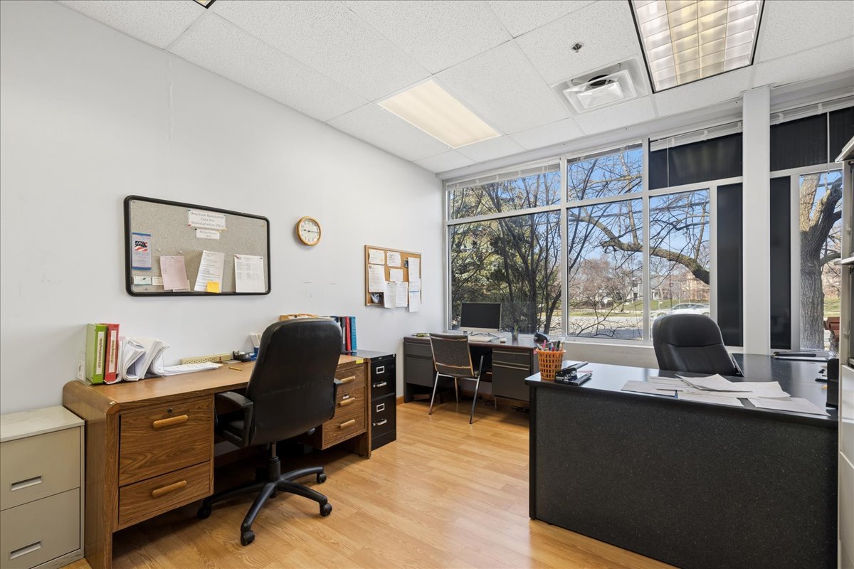 800 E Woodfield Road #117, Schaumburg, IL 60173