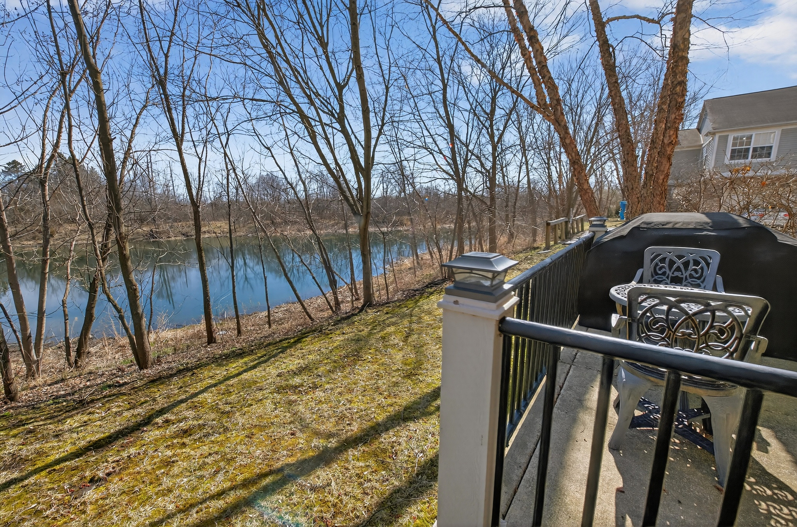 1701 Deer Pointe Drive, South Elgin, IL 60177