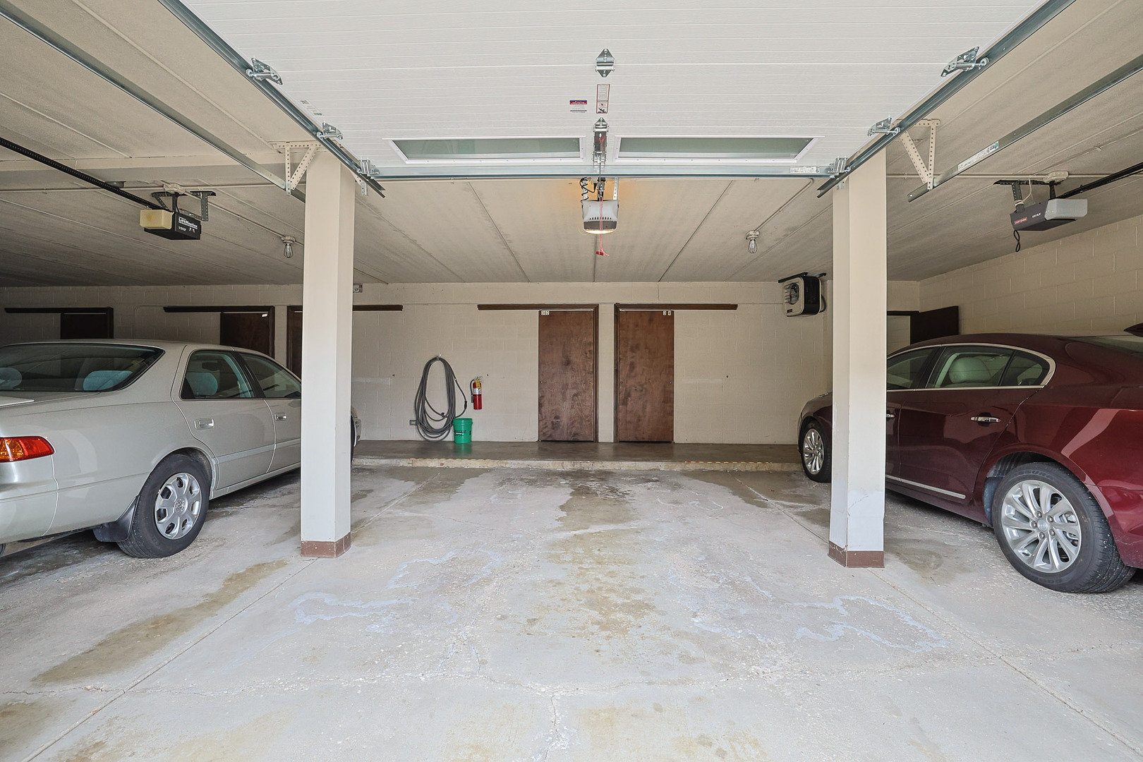 200 Red Top Drive #302, Libertyville, IL 60048