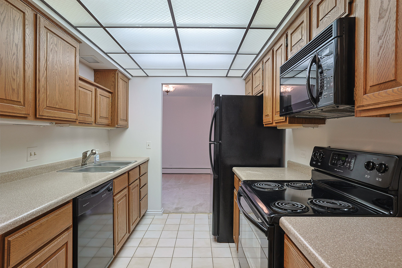 200 Red Top Drive #302, Libertyville, IL 60048