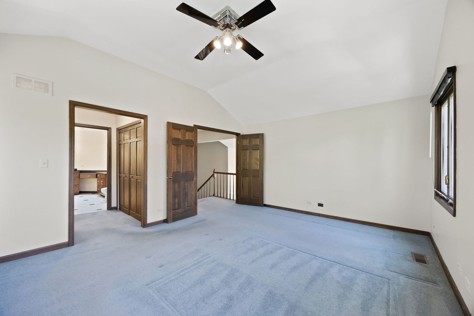 2S534 Danbury Drive, Glen Ellyn, IL 60137