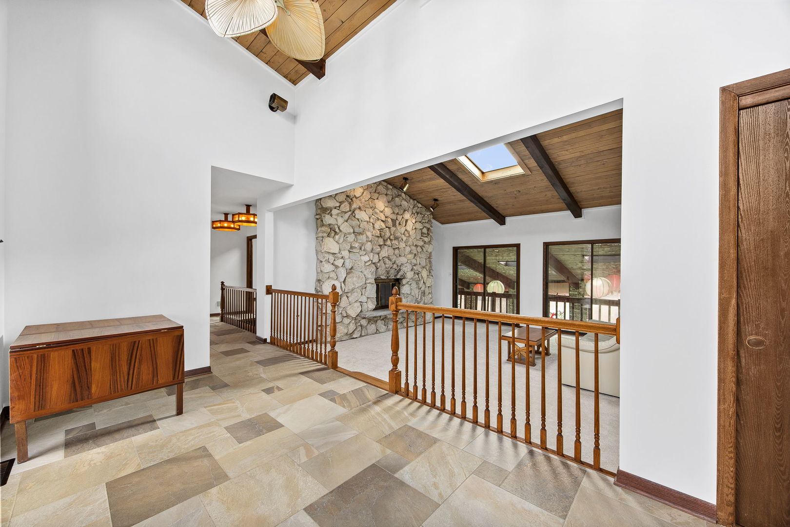 8405 Carriage Green Drive, Darien, IL 60561