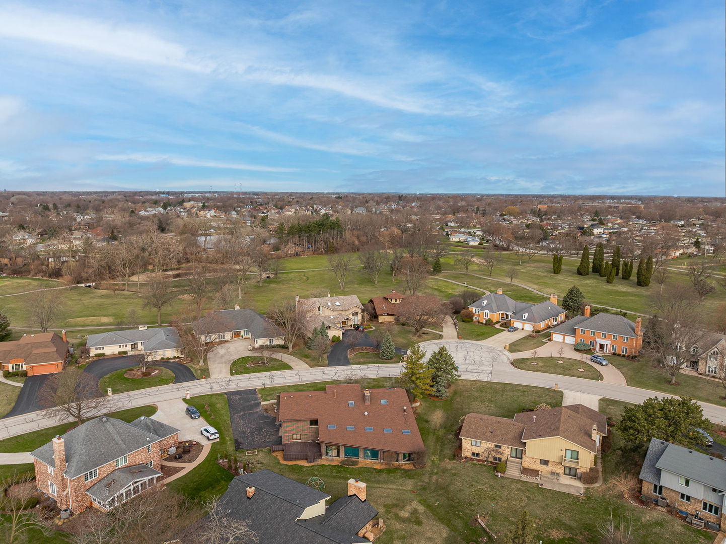 8405 Carriage Green Drive, Darien, IL 60561